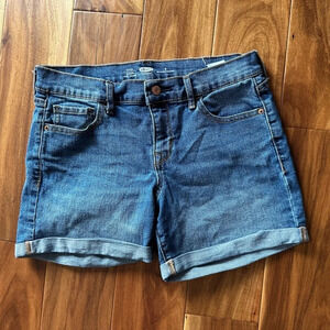 Old Navy Fitted Stretch Denim Shorts size 6